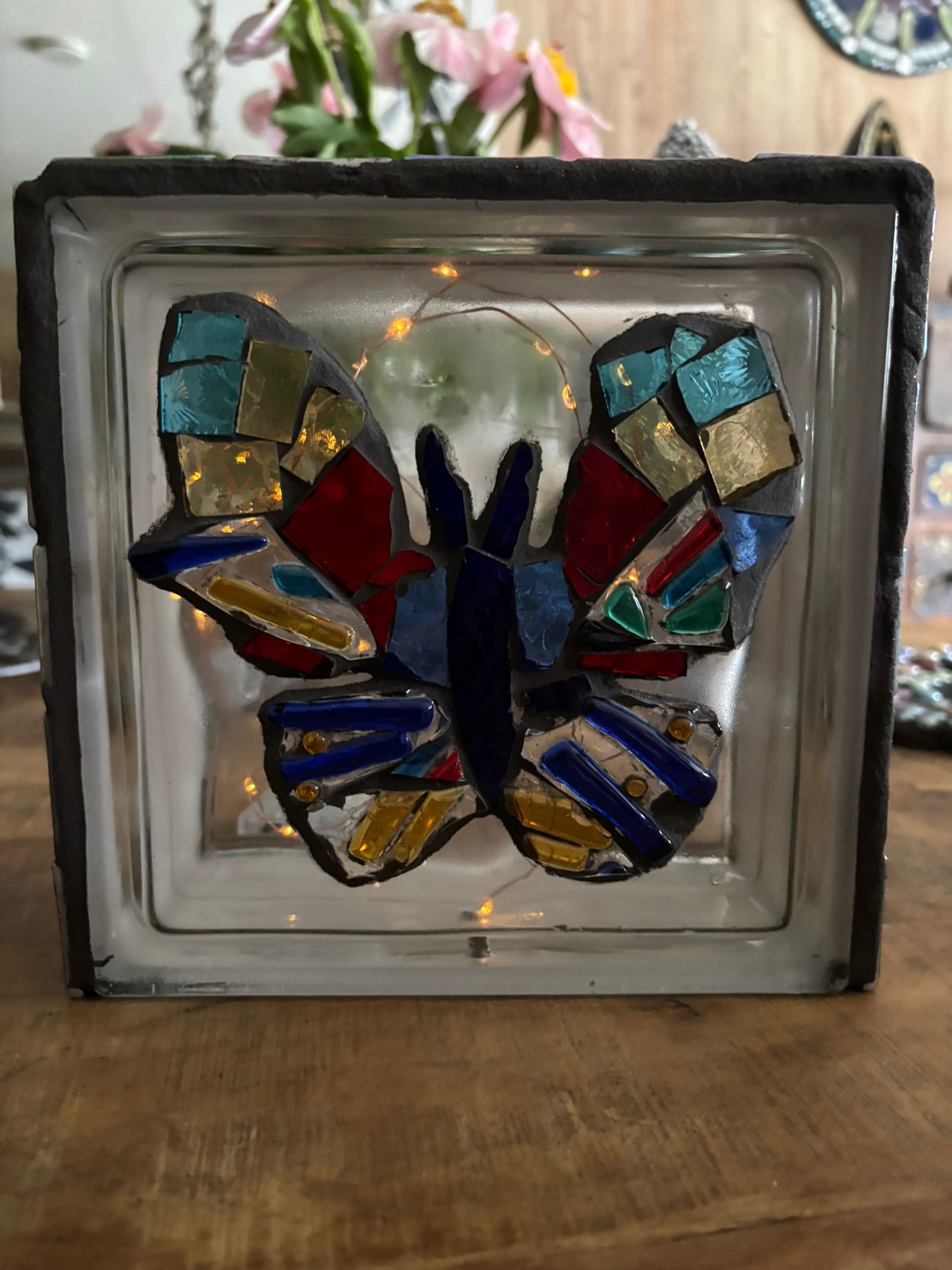 Lamp met vlinder